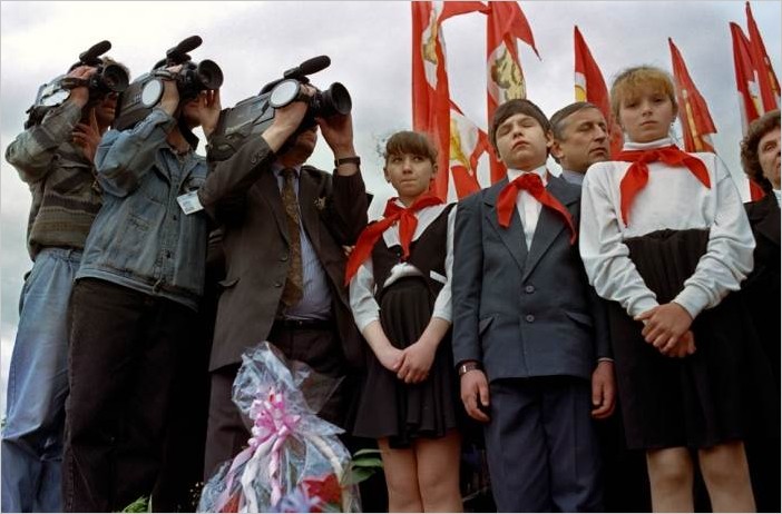 Фотограф Люсьен Перкинс, ретро фото Россия 90-е годы