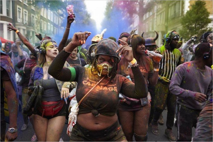 Как отпраздновали карнавал Ноттинг-Хилл в Англии 2018 фото