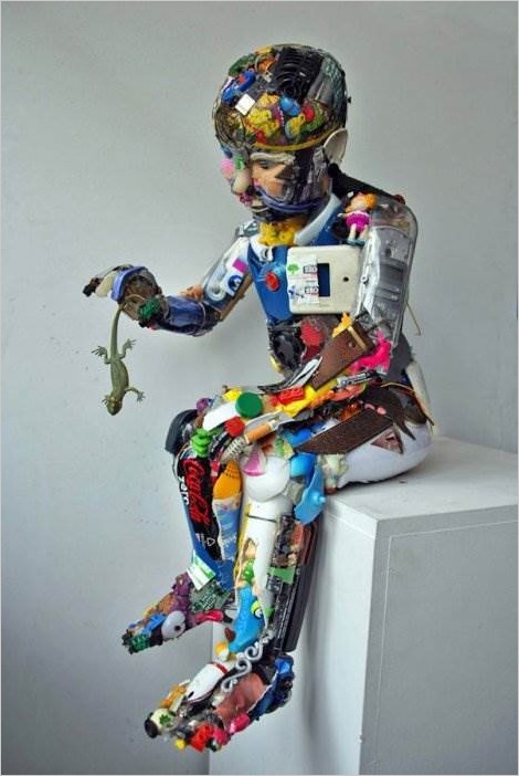 Скульптуры из мусора Dario Tironi