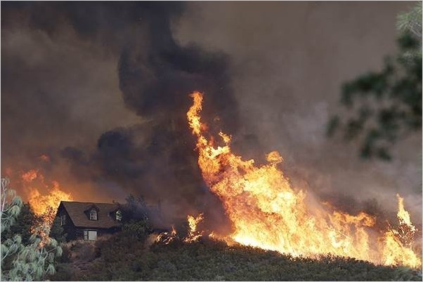 Пожары в Калифорнии, эвакуированы более 12 тыс. человек