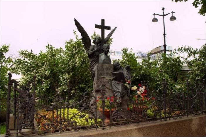 Тихвинское кладбище, Санкт-Петербург (25 фото)