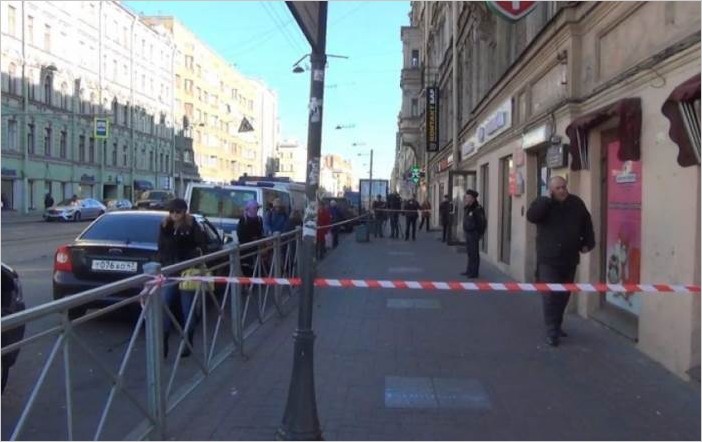 В Петербурге охранник застрелил грабителя фото и видео