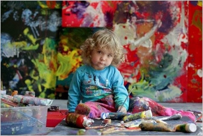 Аэлита Андре самая юная художница в мире