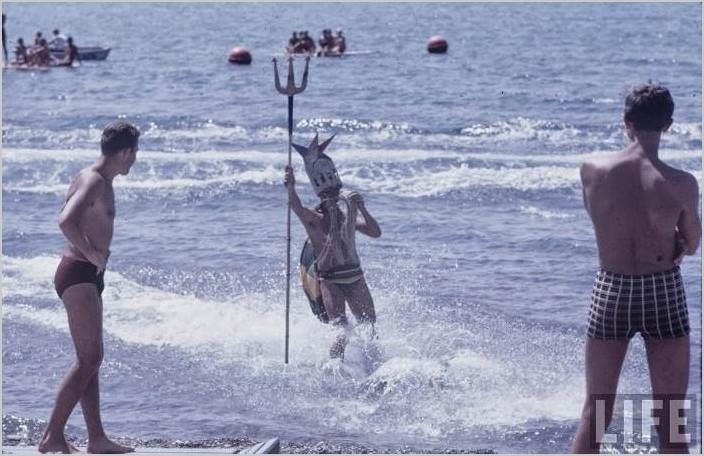 День Нептуна на пляже в СССР (1967 год). Фотограф Билл Эппридж