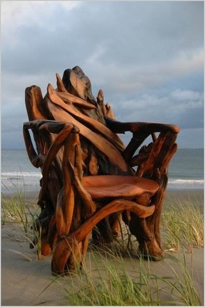 Деревянная скульптура Jeffro Uitto