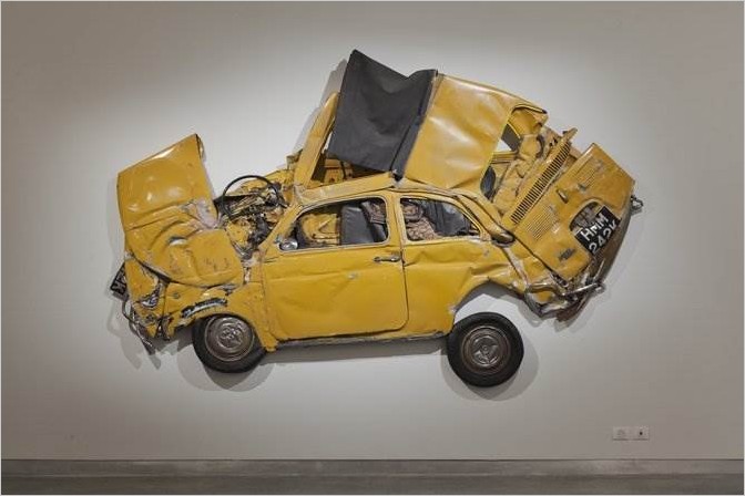 Рон Арад (Ron Arad) — раздавленные автомобили как искусство