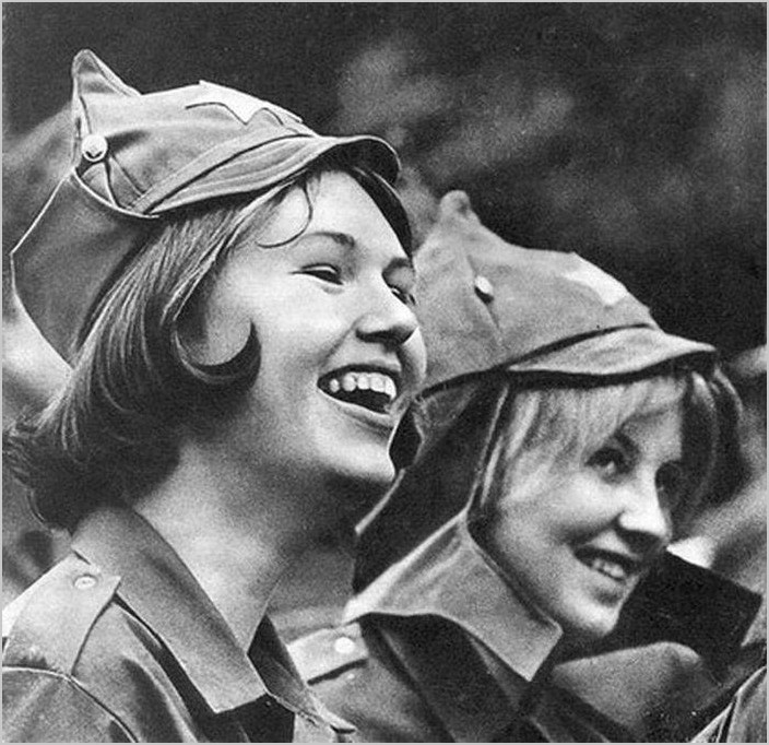 Девушки СССР (16 фото)