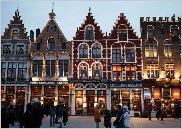 Брюгге, Бельгия — шоколад и достопримечательности фото