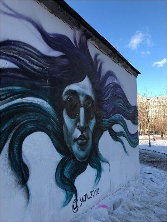 Граффити с Егором Летовым в Петербурге фото