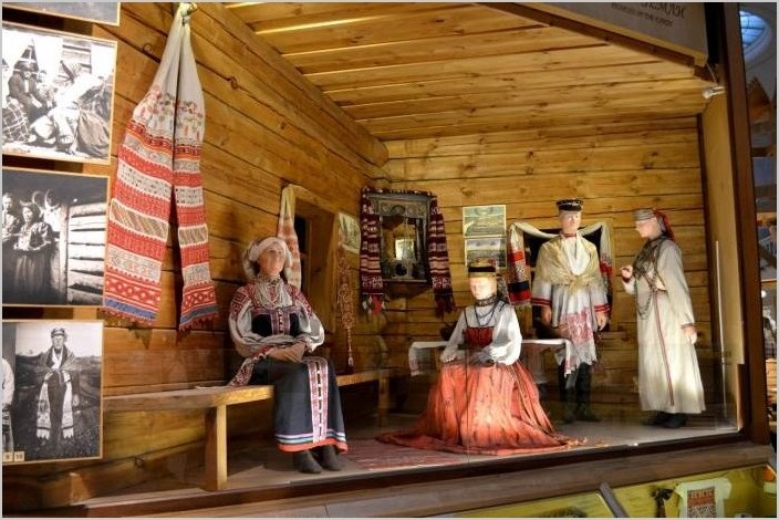 Этнографический музей СПб: народы Северо-Запада и Прибалтики