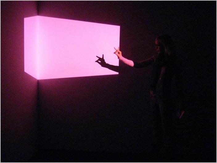 Джеймс Таррелл (James Turrell) эксперименты со светом