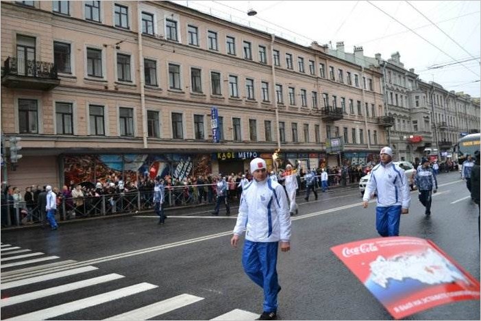 Олимпийский Огонь в Санкт-Петербурге фото