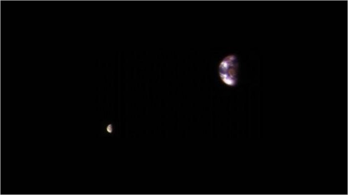 Фото Земли с Марса (NASA 2017)