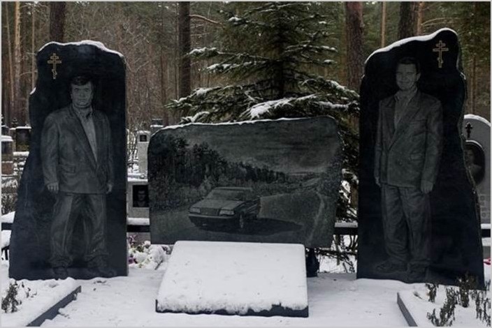 Фотограф Денис Тарасов надгробия криминальных авторитетов из 90-х