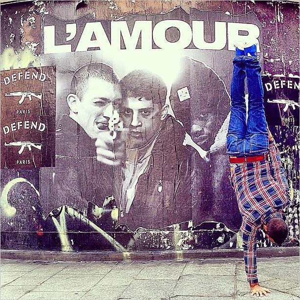 Фотограф Kapstand — Париж вверх тормашками