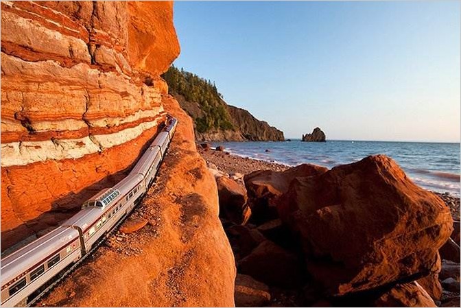 Канадец — поезд-призрак путешествует по Канаде. Фотограф Джефф Фризен