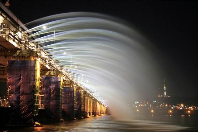 Мост фонтан Банпо. Сеул