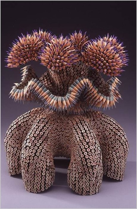 Дженнифер Мэестр скульптура из карандашей