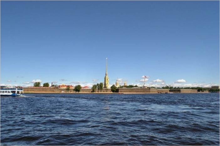 Прогулка на катере по рекам и каналам Петербурга (24 фото)