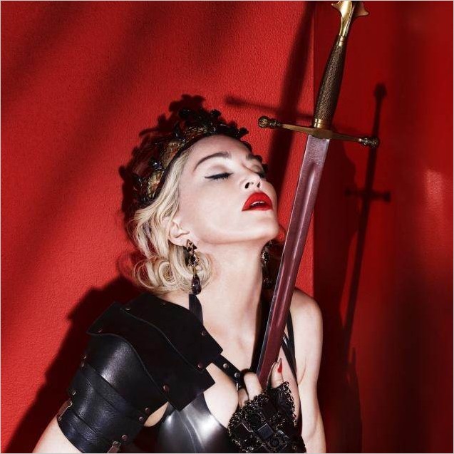 Мадонна фотосессия. Фотографы Mert Alas & Marcus Piggott