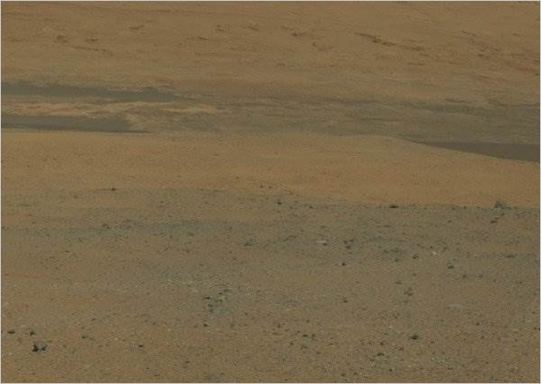 Марсоход Curiosity цветные фото Марса