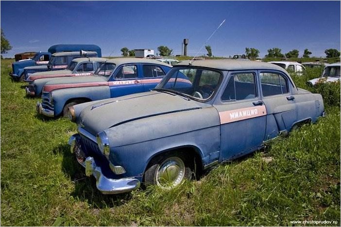Музей старых автомобилей в Черноусово