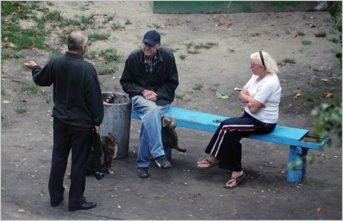 Фотограф Евгений Котенко: Лавочка во дворе
