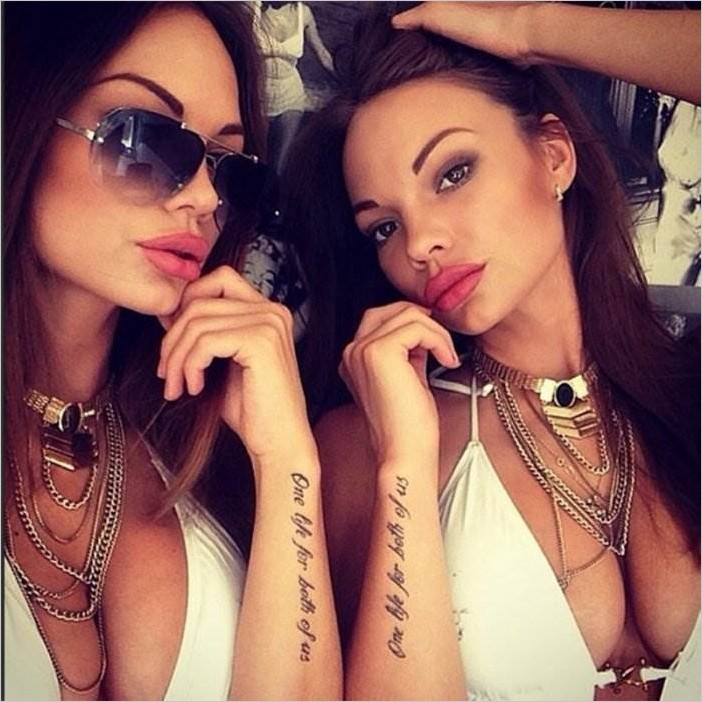 Самые красивые близняшки России (7 фото)